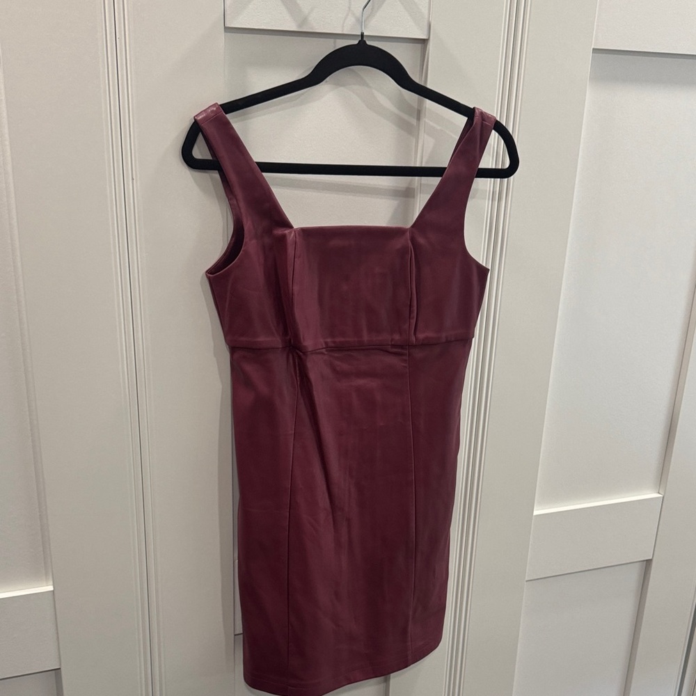 Elegant Burgundy Sleeveless Dress